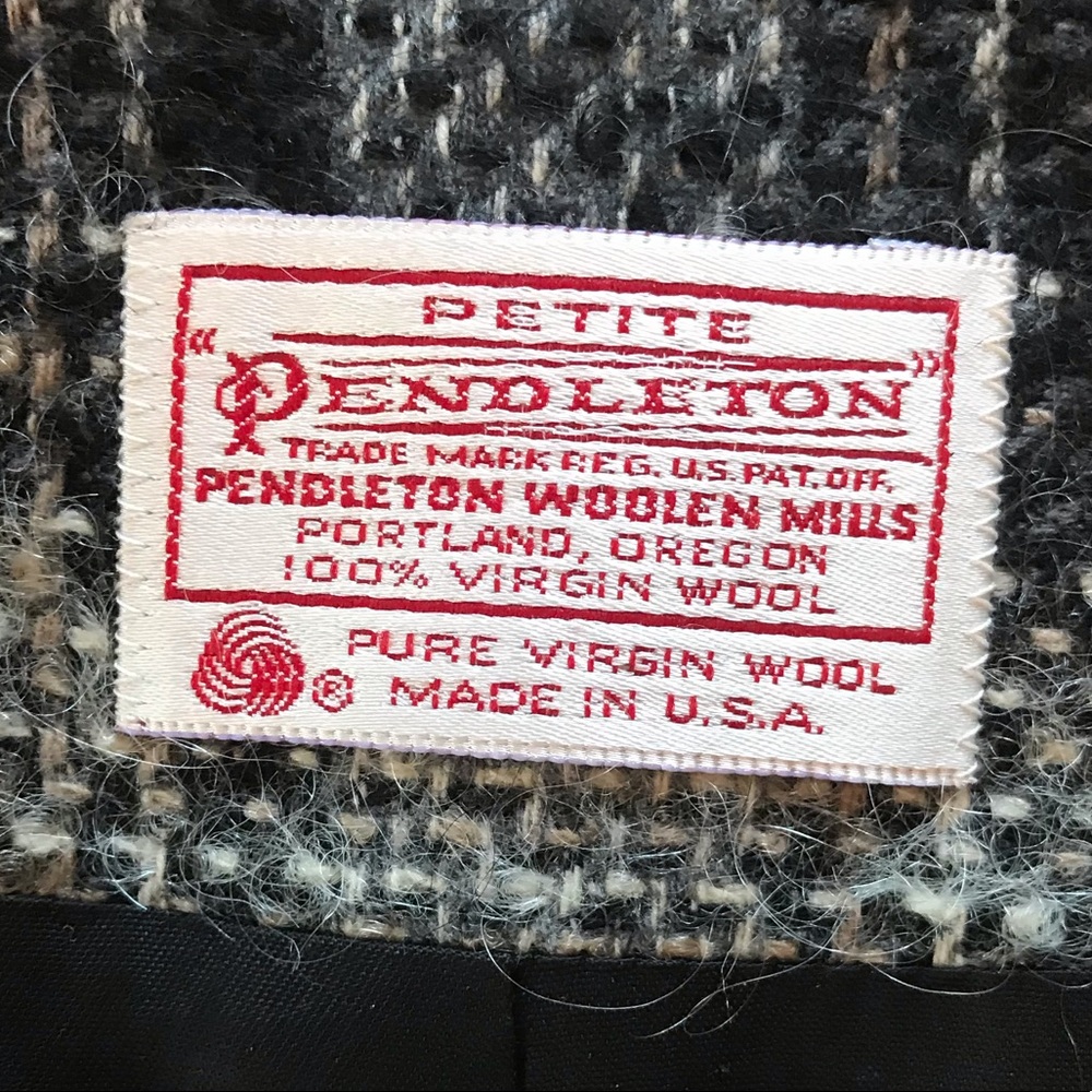 Pendleton 100% Pure Virgin Wool Buttoned Jacket - image 3